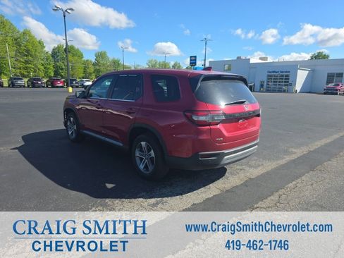 Used 2025 Honda Pilot EX-L image 4