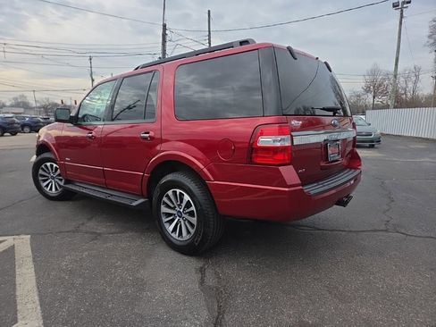 Used 2016 Ford Expedition XLT w/ Equipment Group 202A image 4