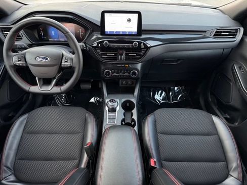 Certified 2025 Ford Escape ST-Line Select AWD/4WD image 14