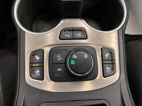 Used 2020 GMC Terrain Denali w/ Denali Premium Package AWD/4WD image 37