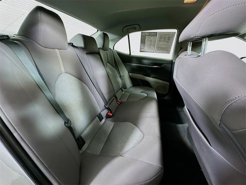 Used 2023 Toyota Camry LE image 31