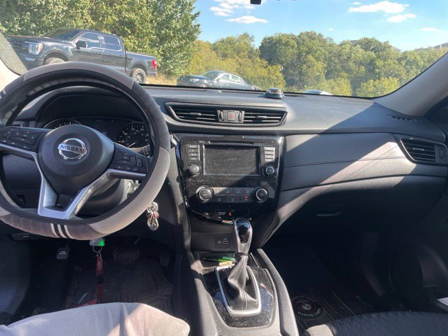 Used 2019 Nissan Rogue S AWD/4WD image 9