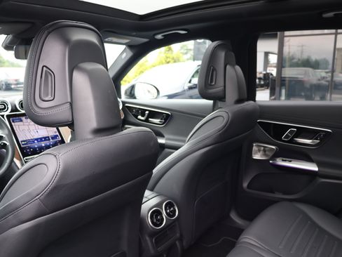 Certified 2025 Mercedes-Benz GLC 300 image 19