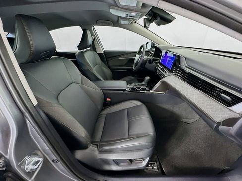 Used 2025 Toyota Camry XLE image 27