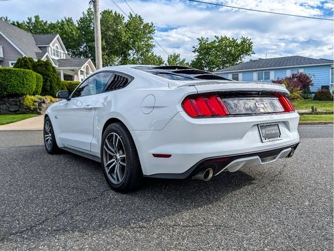 Used 2015 Ford Mustang GT Premium RWD image 8