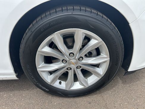 Certified 2024 Chevrolet Malibu LT FWD image 9