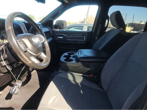 Used 2021 RAM 2500 Big Horn image 17