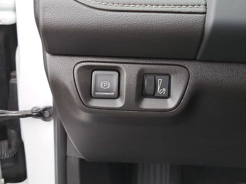 Used 2023 GMC Acadia SLE w/ Driver Convenience Package AWD/4WD image 28
