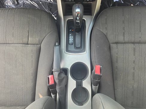 Used 2010 Ford Focus SE FWD image 38