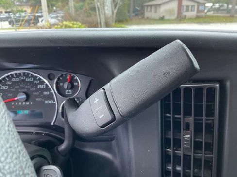 Used 2024 GMC Savana 2500 Work Van w/ Driver Convenience Package image 33