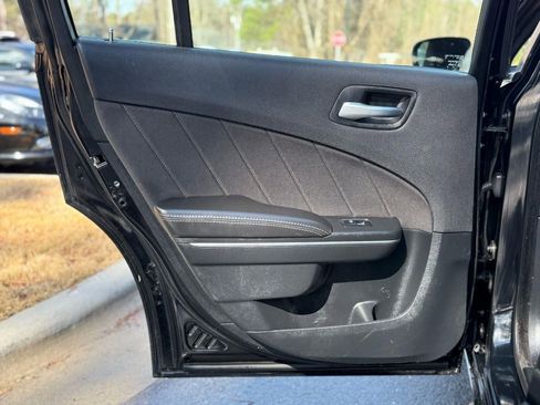 Used 2018 Dodge Charger R/T image 25