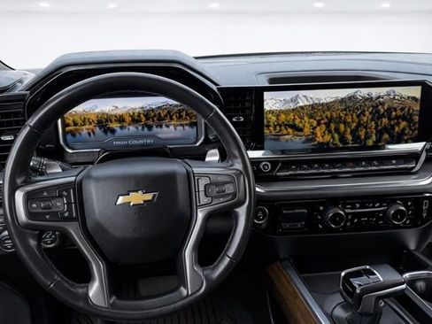 Used 2023 Chevrolet Silverado 1500 High Country AWD/4WD image 30