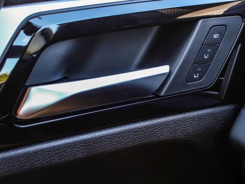 New 2026 Mitsubishi Outlander SEL Black Edition AWD/4WD image 9