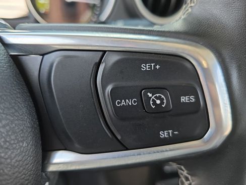 Used 2021 Jeep Wrangler Unlimited Sahara w/ Cold Weather Group AWD/4WD image 20