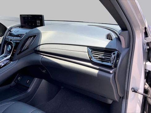 Used 2025 Acura RDX SH-AWD image 19