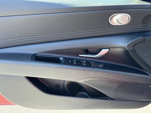 New 2026 Hyundai Elantra Limited FWD image 9