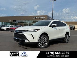 Used 2024 Toyota Venza XLE AWD/4WD video 1