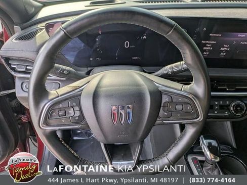 Used 2024 Buick Envista Sport Touring w/ Convenience I Package FWD image 18