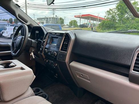 Used 2015 Ford F150 XLT AWD/4WD image 12