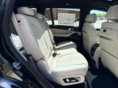 Used 2027 BMW X7 xDrive40i w/ M Sport Package AWD/4WD image 29