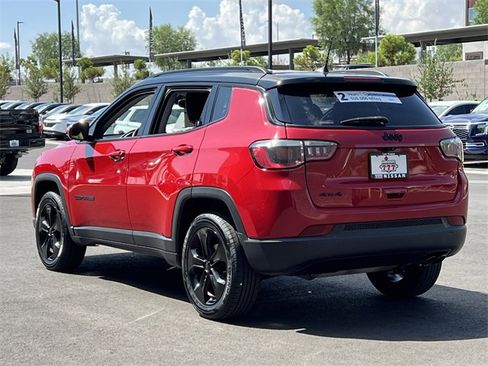 Used 2020 Jeep Compass Latitude image 3
