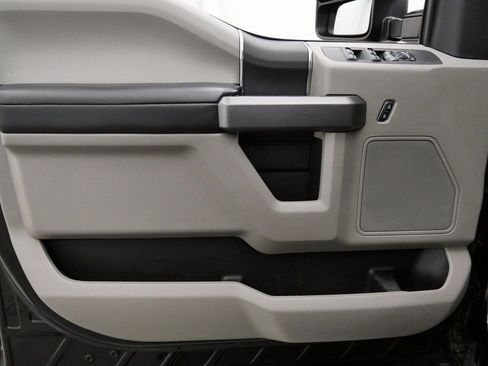 Used 2019 Ford F250 XLT image 14