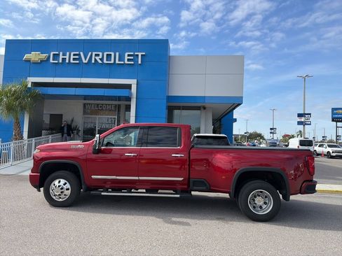 Used 2024 Chevrolet Silverado 3500 High Country w/ High Country Premium Package image 11