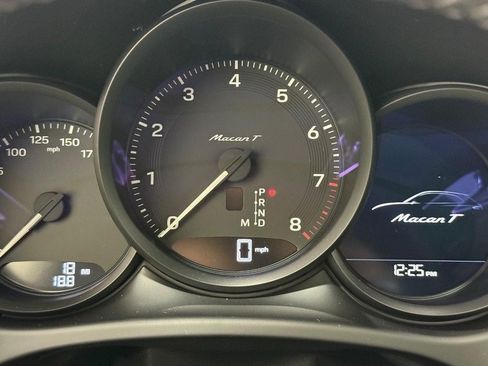 New 2026 Porsche Macan Turbo image 21