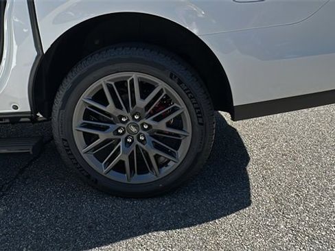 New 2025 Ford Expedition Max Platinum w/ Stealth Performance Package image 19