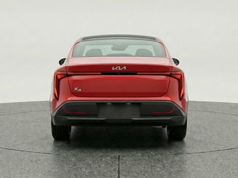 Used 2025 Kia K4 LXS image 7