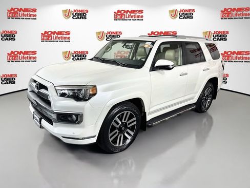 Used 2015 Toyota 4Runner Limited AWD/4WD image 13