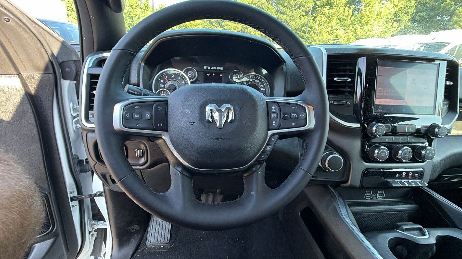 Used 2025 RAM 1500 Big Horn AWD/4WD image 25