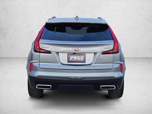 Used 2025 Cadillac XT4 Premium Luxury image 6