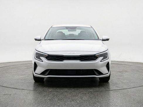 Used 2025 Kia K4 FWD image 2