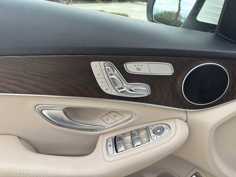 Used 2018 Mercedes-Benz C 300 Sedan w/ Multimedia Package image 21