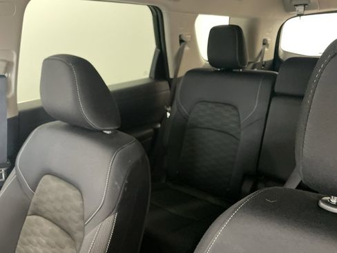 Used 2024 Nissan Pathfinder SV image 24