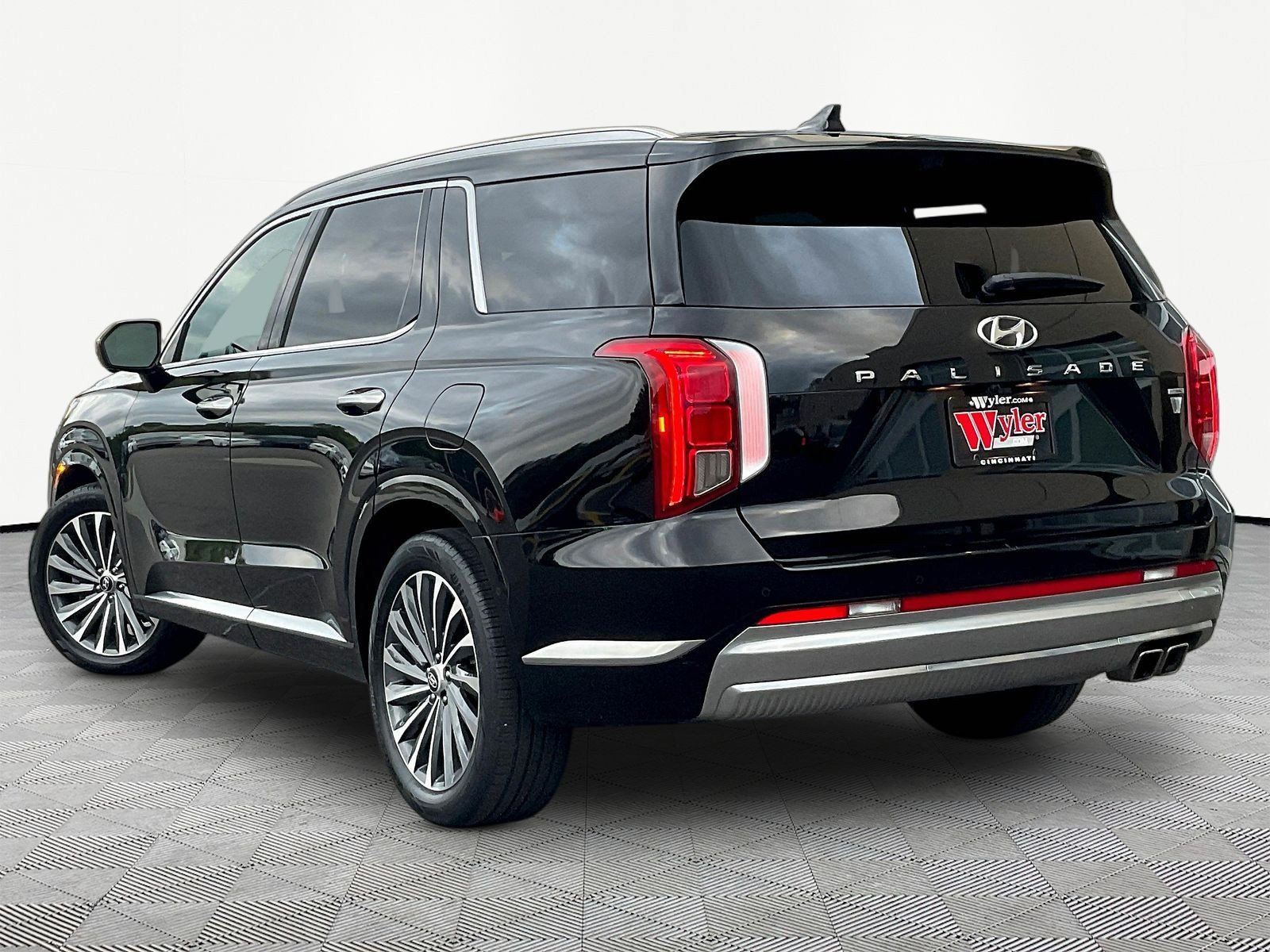 Certified 2024 Hyundai Palisade Calligraphy AWD/4WD image 4