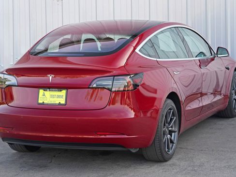 Used 2017 Tesla Model 3 Long Range image 47