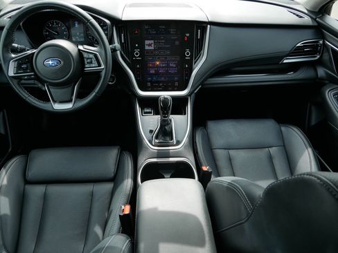 Used 2022 Subaru Outback Limited image 10