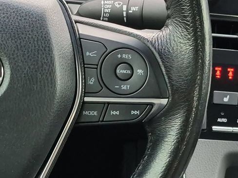 Used 2019 Toyota Avalon XLE w/ All Weather Liner Package FWD image 24