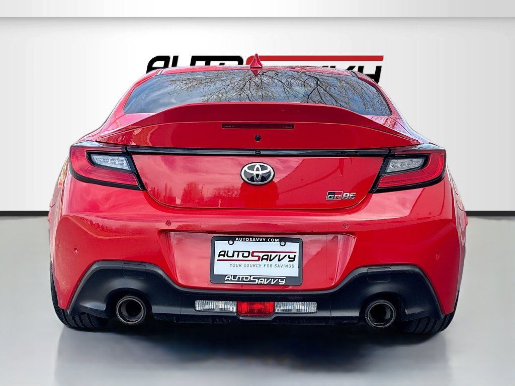 Used 2025 Toyota GR86 Premium w/ Performance Package RWD image 6