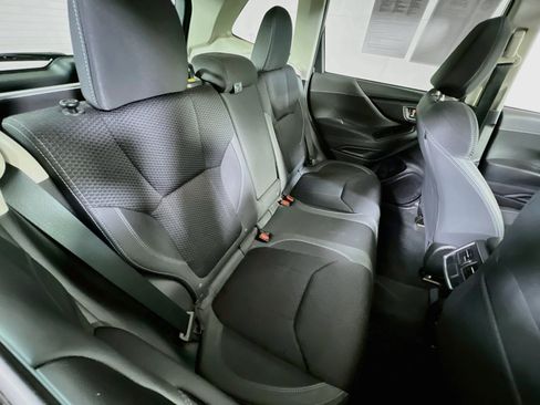 Used 2023 Subaru Forester Premium AWD/4WD image 26