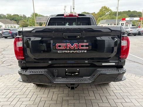 New 2026 GMC Canyon Elevation w/ Convenience Package image 9