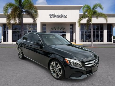Used 2018 Mercedes-Benz C 300 Sedan image 2