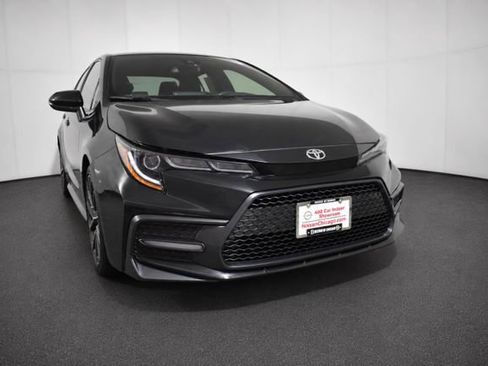 Used 2021 Toyota Corolla SE FWD image 3