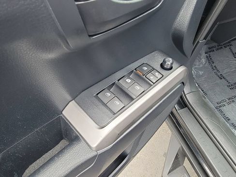 Used 2019 Toyota Tacoma SR5 RWD image 20