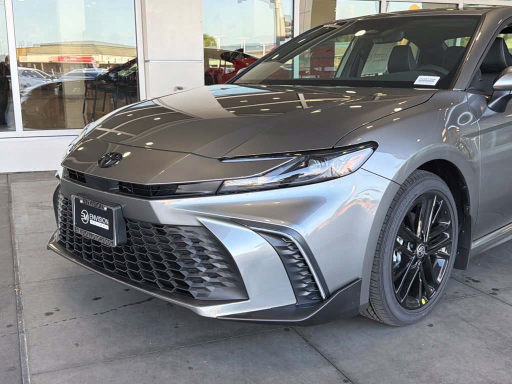 New 2026 Toyota Camry SE w/ Convenience Package FWD image 3