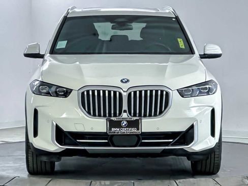 Used 2024 BMW X5 xDrive50e image 10