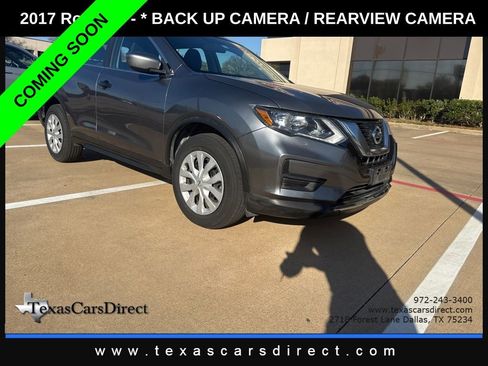 Used 2017 Nissan Rogue S image 1