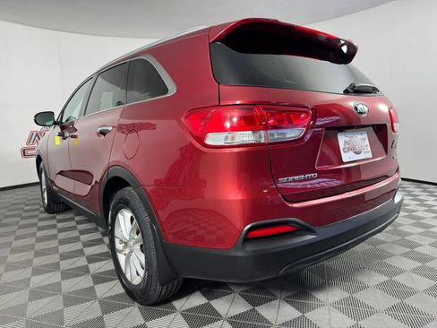 Used 2017 Kia Sorento AWD image 24
